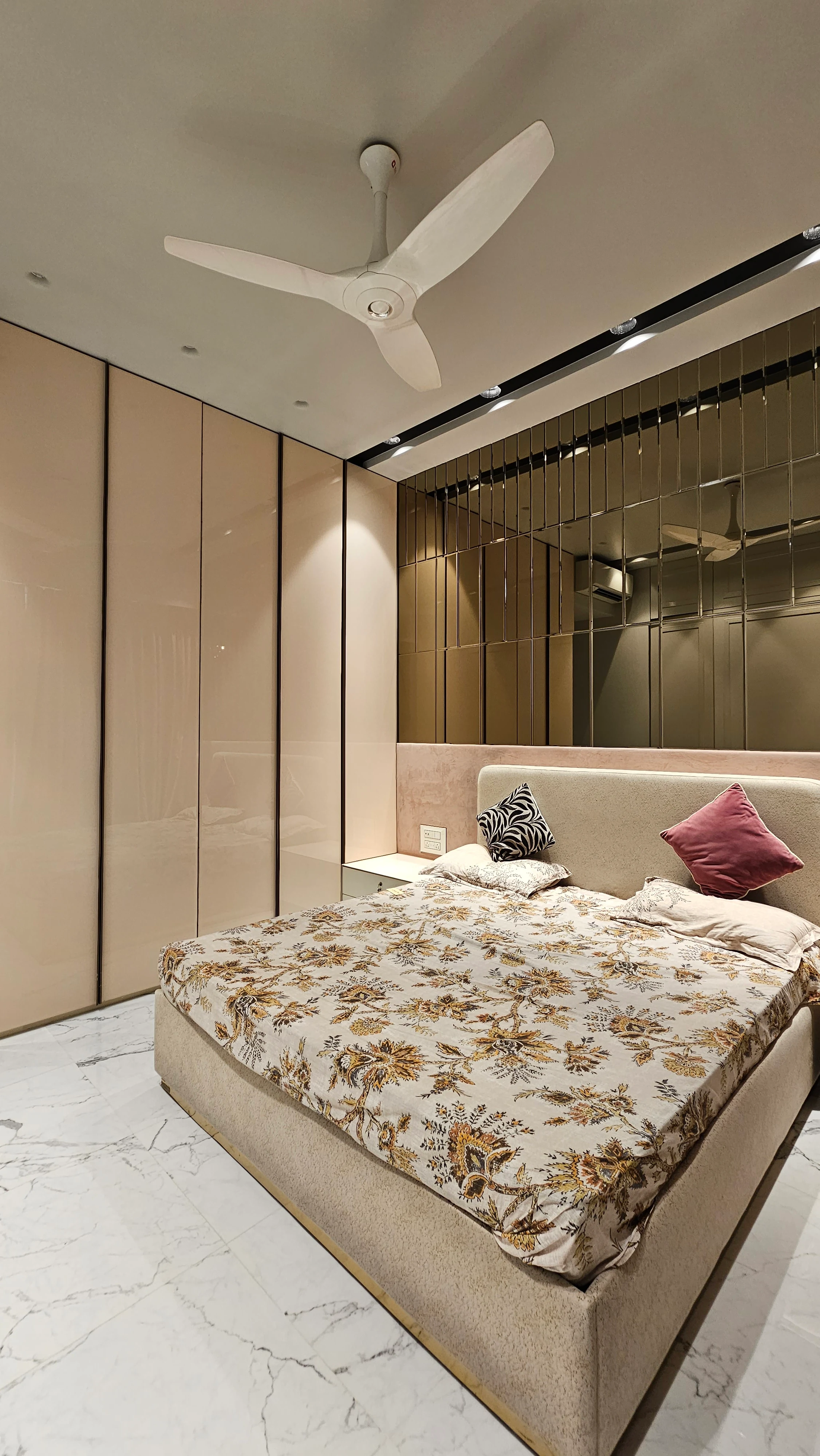 4BHK Luxury Residence - Perspective 7