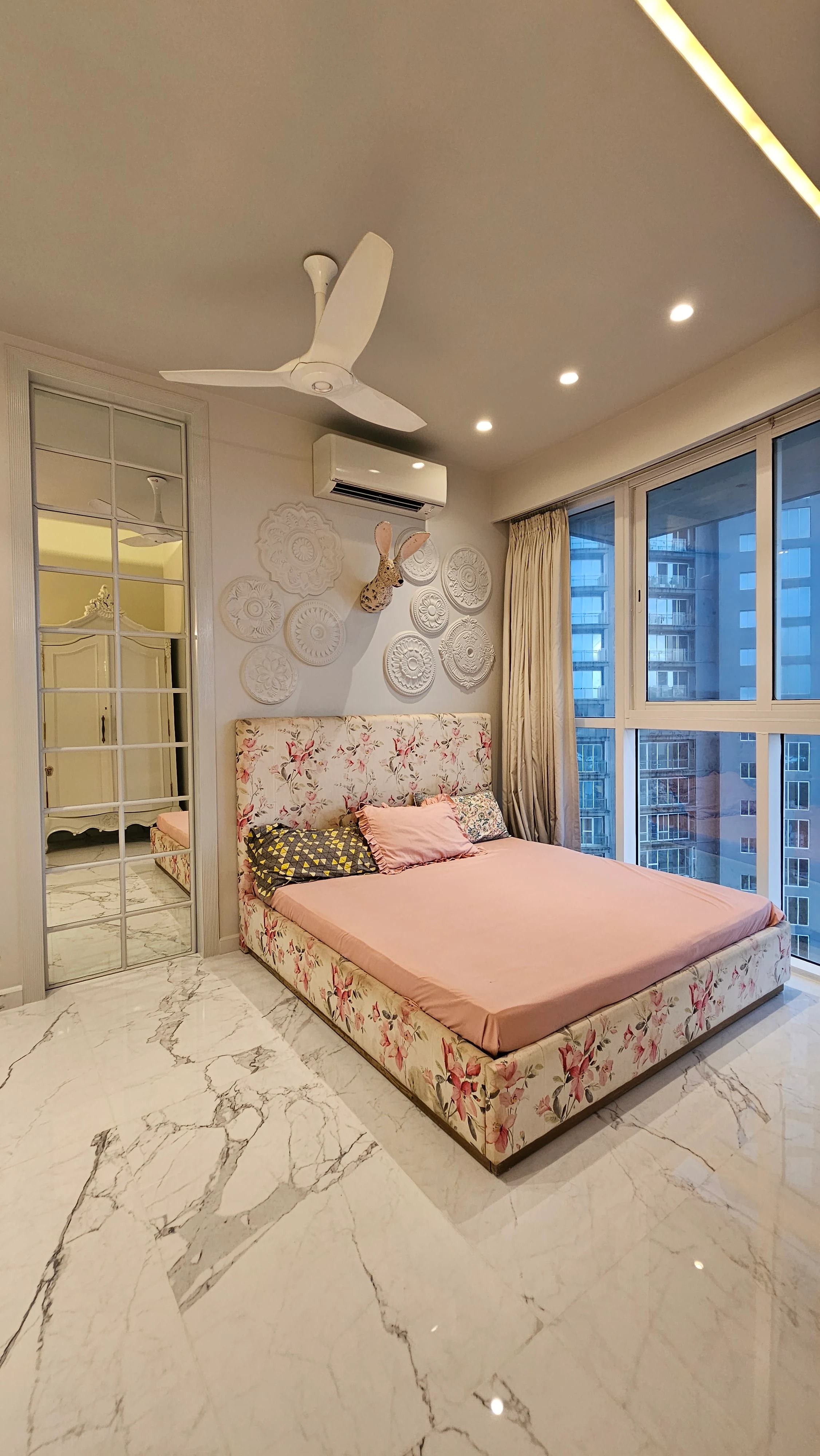 4BHK Luxury Residence - Perspective 9
